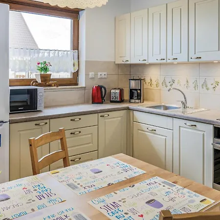 3 Bedroom Awesome In Mscicie * Mścice