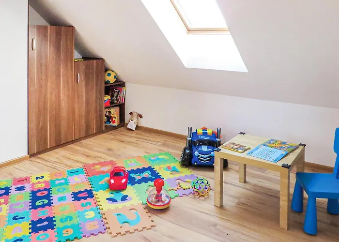 3 Bedroom Awesome In Mscicie *