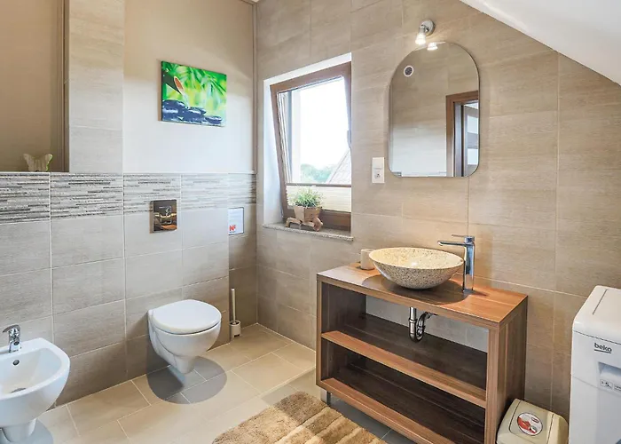 Сasa de vacaciones 3 Bedroom Awesome In Mscicie *