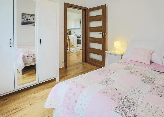 3 Bedroom Awesome In Mscicie *